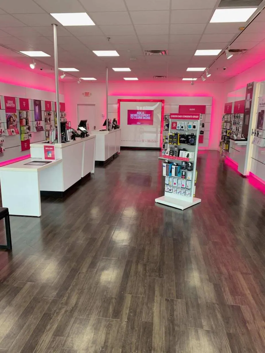 Interior photo of T-Mobile Store at Route 31 & Blake, McHenry, IL