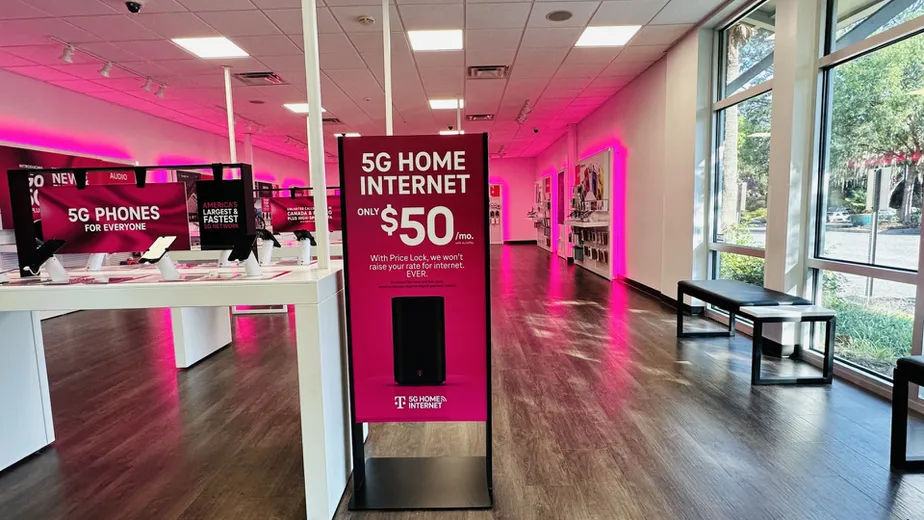 Interior photo of T-Mobile Store at Brickyard, Mt. Pleasant, SC
