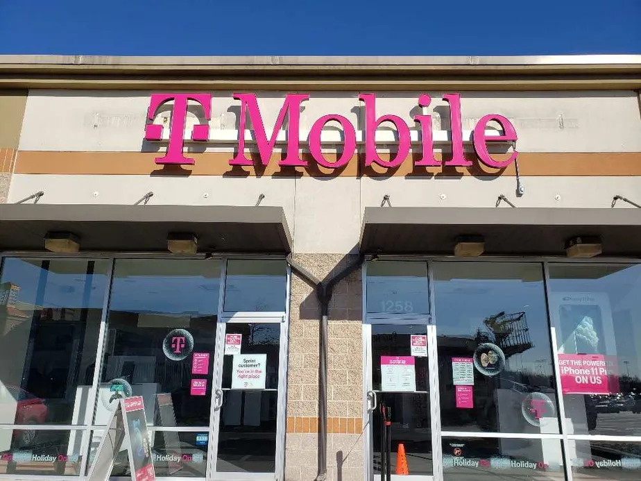 Exterior photo of T-Mobile Store at Putty Hill Ave & E Joppa Rd, Towson, MD