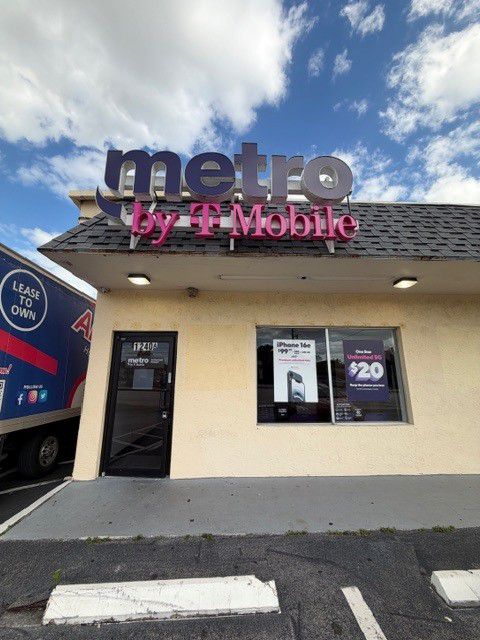 Metro by T-Mobile 1240 S MILITARY Trail - 1240 S MILITARY Trail 