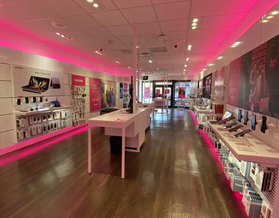 Interior photo of T-Mobile Store at Liberty & 118th St, South Richmond Hill, NY