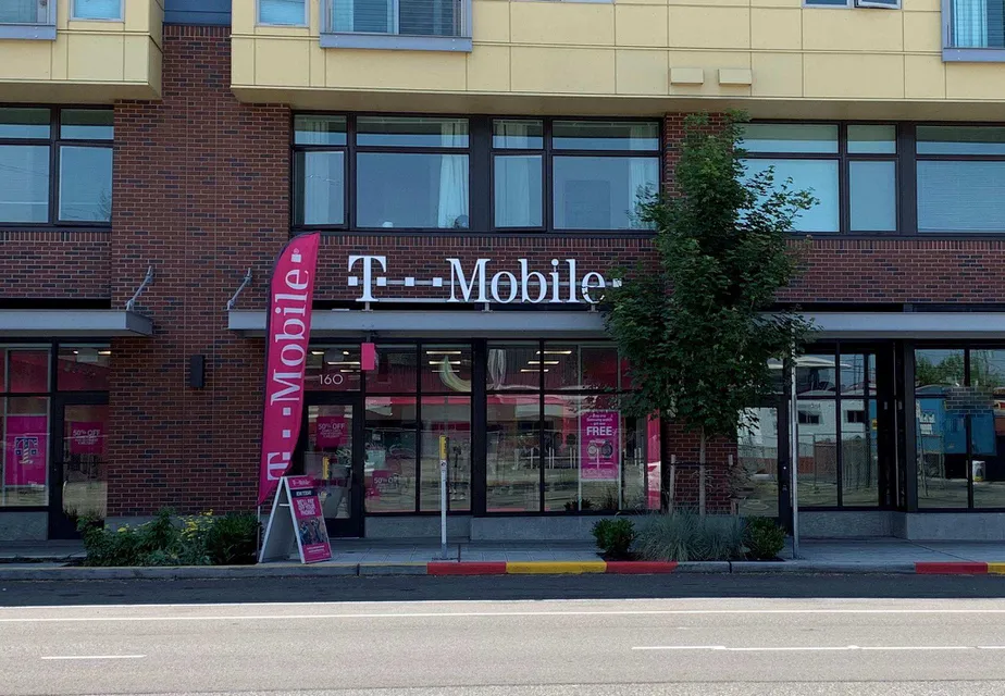  Exterior photo of T-Mobile store at Fauntleroy & Alaska, Seattle, WA 