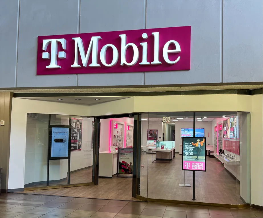  Exterior photo of T-Mobile Store at Christown Mall, Phoenix, AZ 