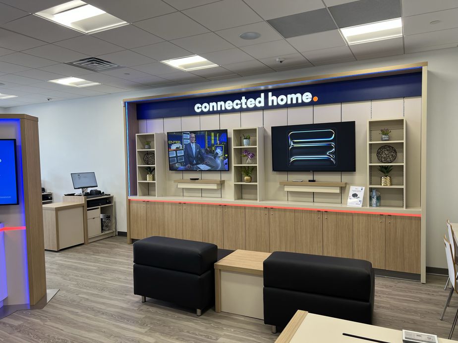  Elkins 8578 Inside Store.jpg 