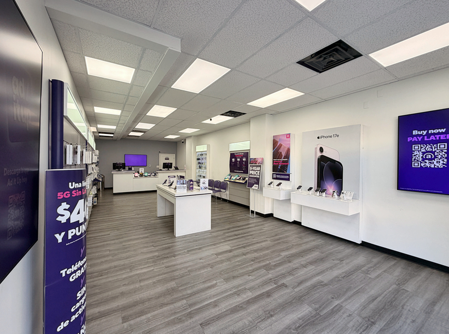 Metro by T-Mobile 7221 Frankford Ave - 7221 Frankford Ave