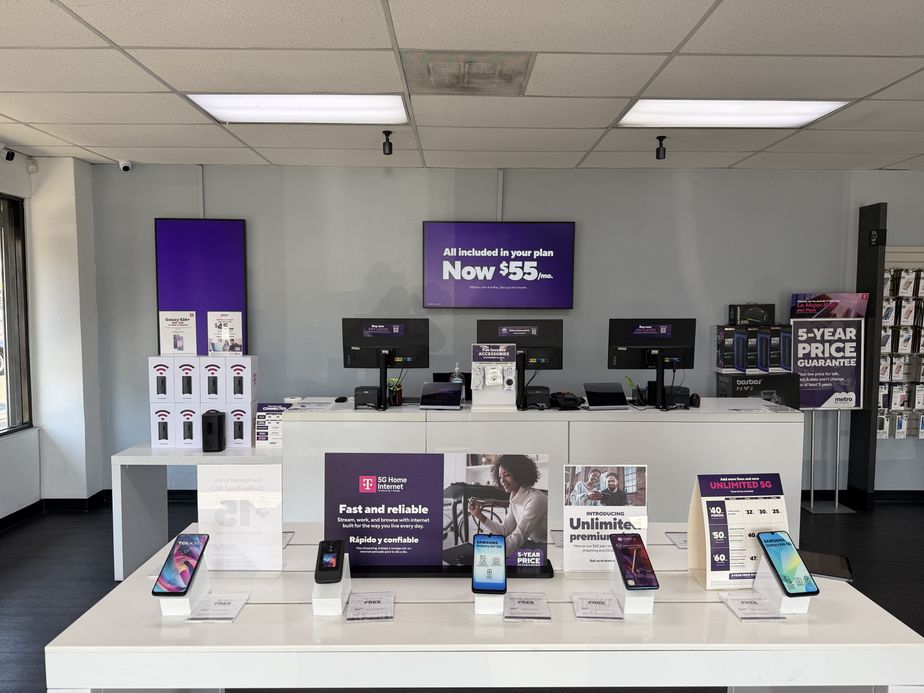 Metro by T-Mobile 7210 COMPTON AVE - 7210 COMPTON AVE 
