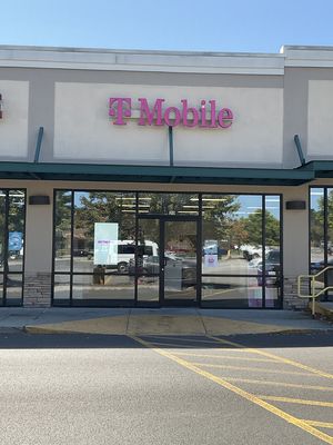 T-Mobile Authorized Retailer