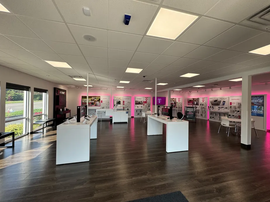  Interior photo of T-Mobile Store at S Broad St & Cumberland Gallery Rd, New Tazewell, TN 