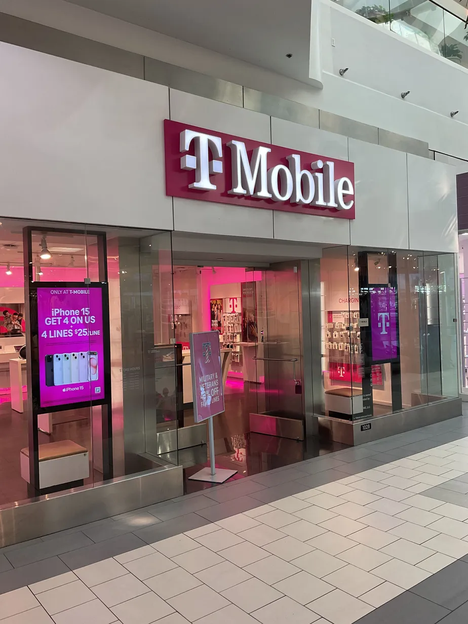  Exterior photo of T-Mobile Store at Arden Fair - Lower Lvl, Sacramento, CA 