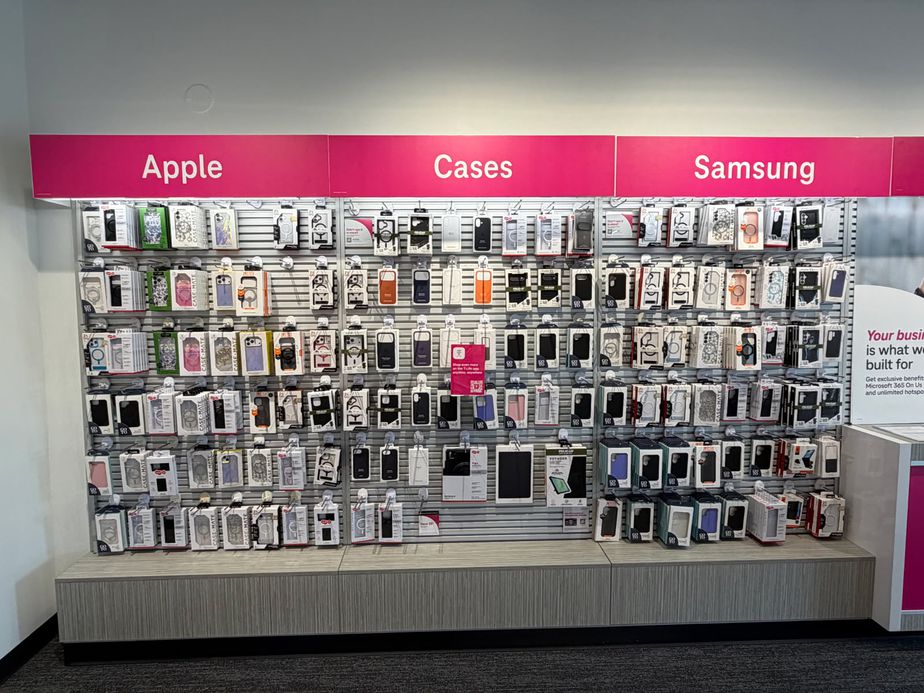 T-Mobile & UScellular IL 26 S & W Fairgrounds Rd - 2705 IL Route 26 South 