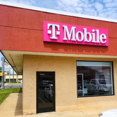 T-Mobile Authorized Retailer
