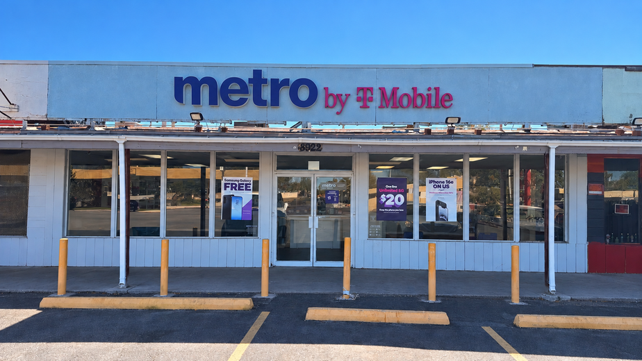 Metro by T-Mobile 8922 Central Ave SE - 8922 Central Ave SE 