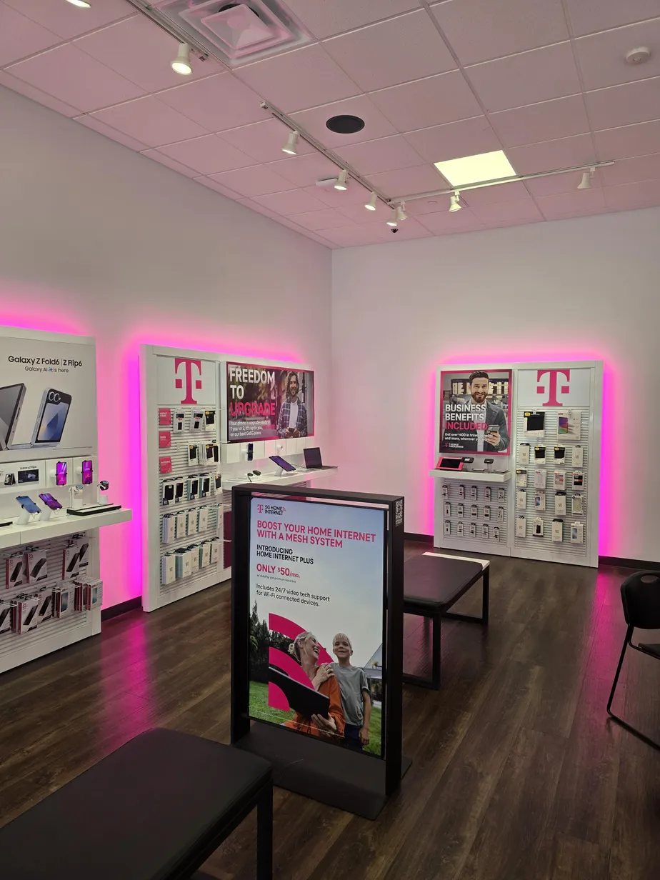  Interior photo of T-Mobile Store at Trinity Point Dr & Trinity Cir, Washington, PA 