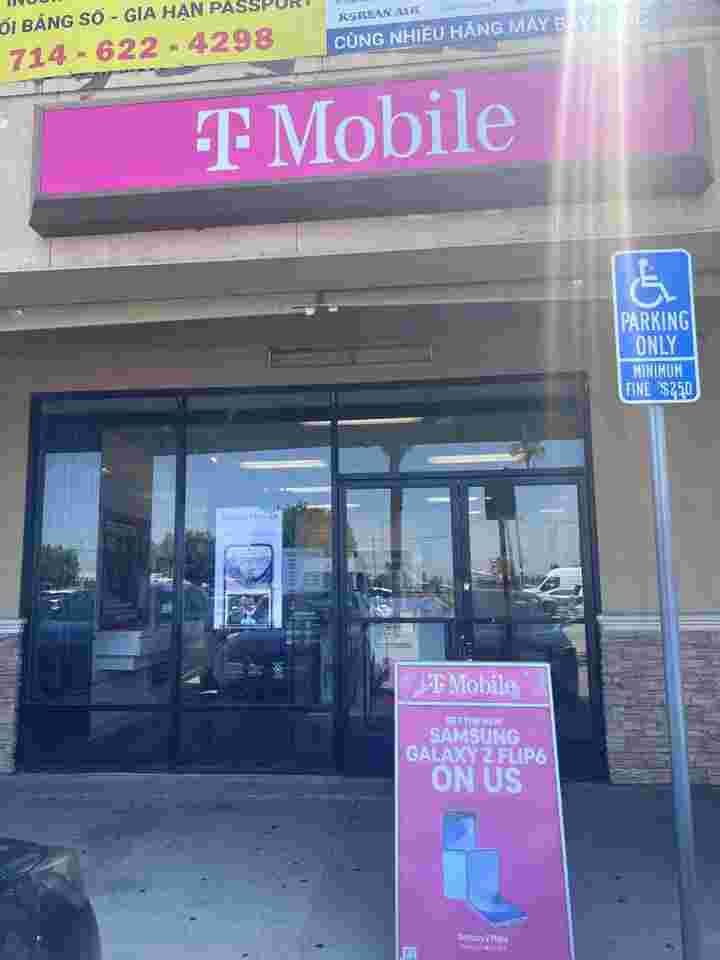 Exterior photo of T-Mobile Store at Magnolia & Westminster, Westminster, CA