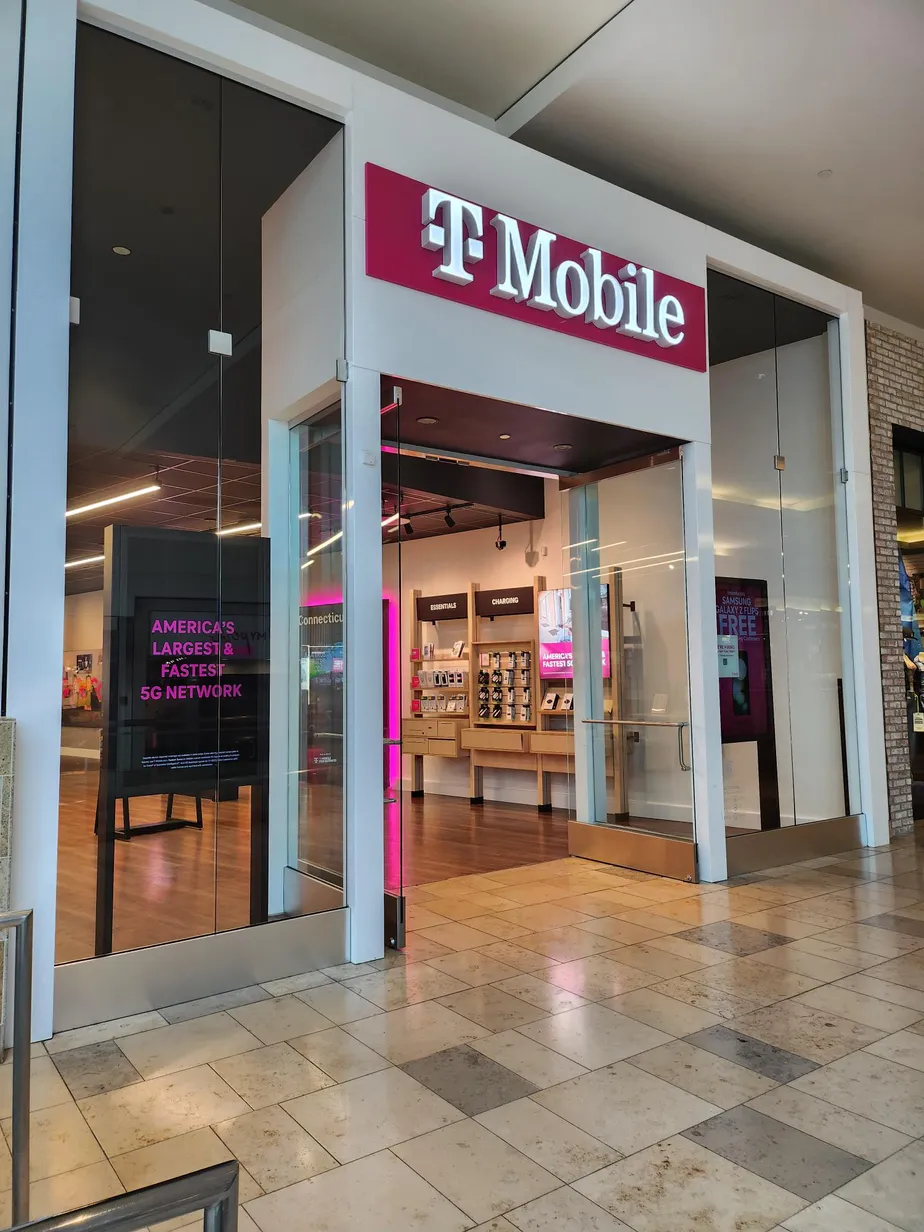 Exterior photo of T-Mobile Store at Connecticut Post Mall, Milford, CT