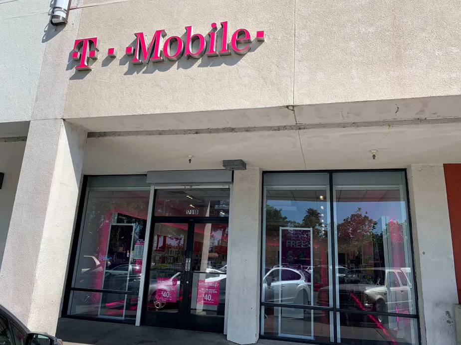 Exterior photo of T-Mobile store at Willow Pass & Fry Blvd, Concord, CA