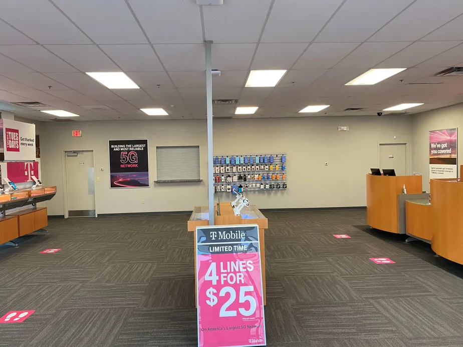 Interior photo of T-Mobile Store at Hwy N & LA Le Dr, Dardenne Prairie, MO