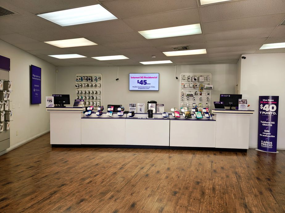 Metro by T-Mobile 5300 Arlington Ave - 5300 Arlington Ave 