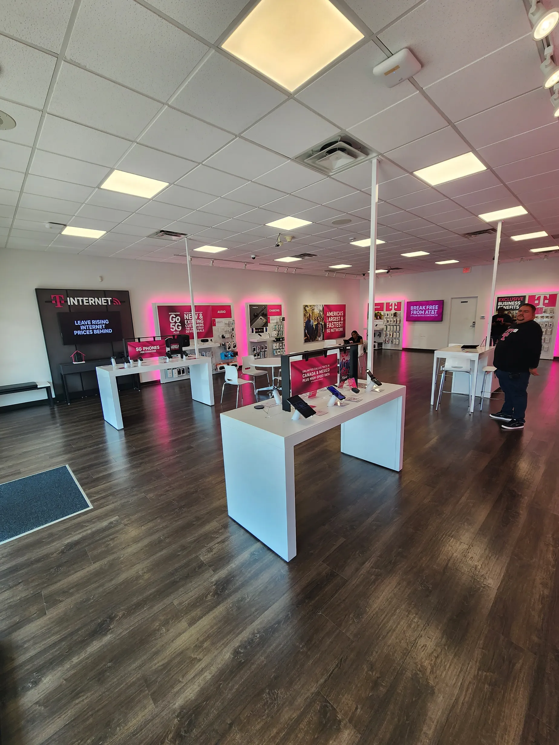 TMobile Virginia Center Station Glen Allen, VA