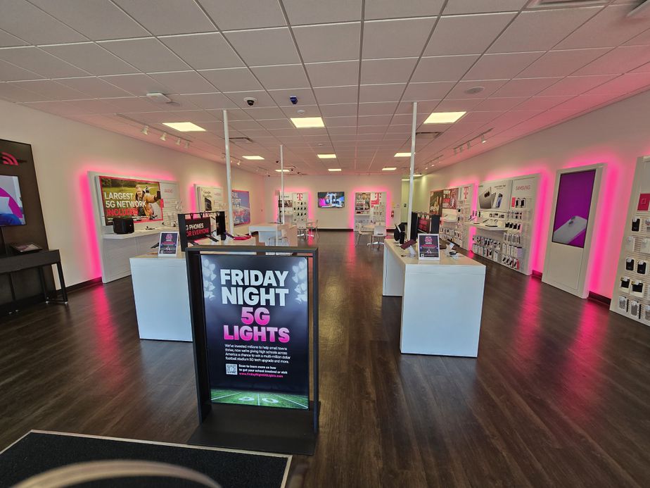 Interior photo of T-Mobile Store at Olive & Austin, Merced, CA