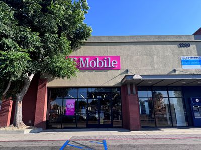 Image gallery for T-Mobile Redondo Beach & Raymond
