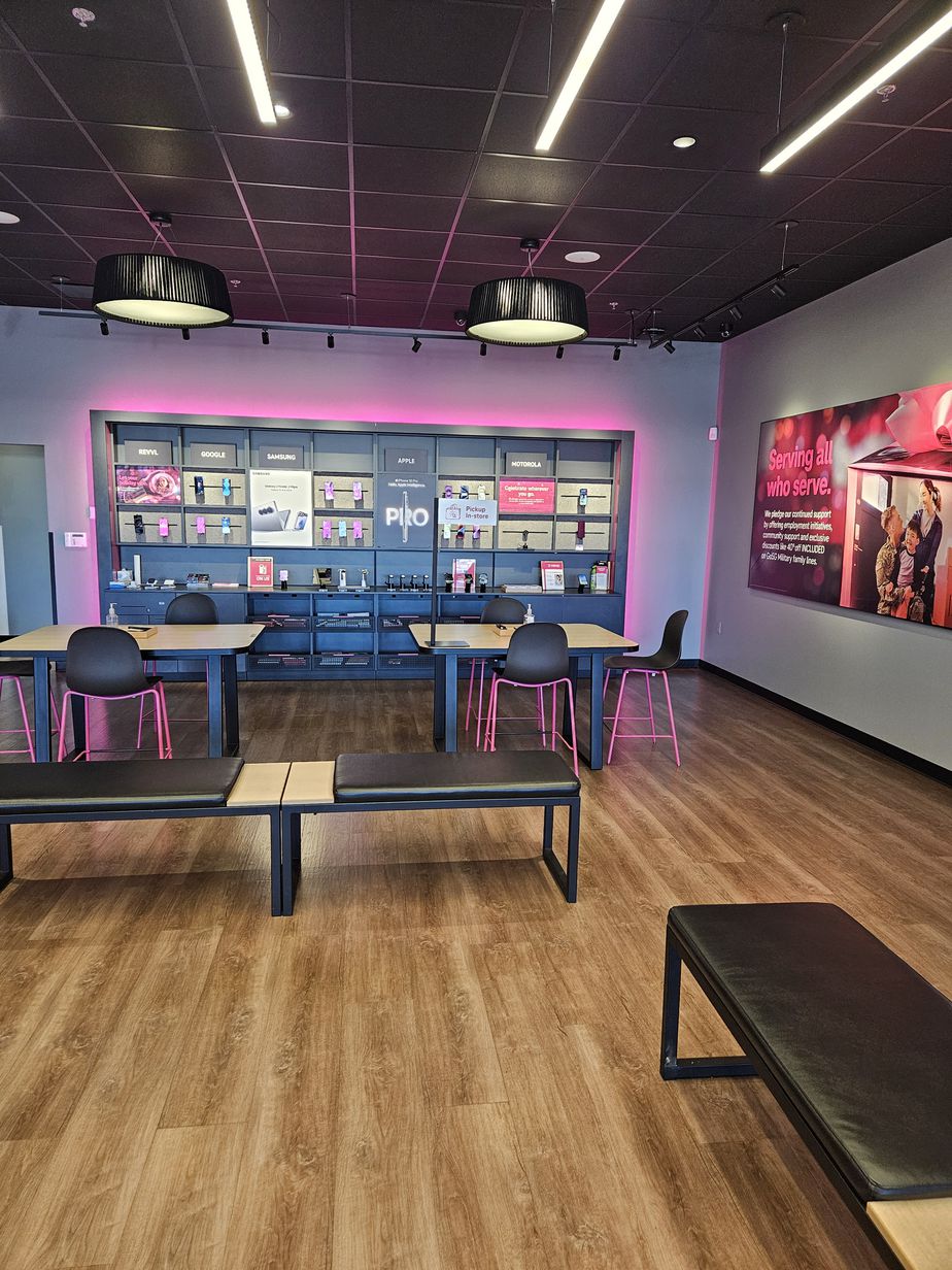 Interior photo of T-Mobile Store at Sangani Blvd & Indian River Rd, Diberville, MS