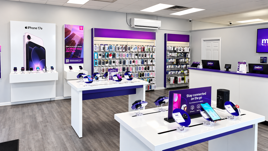 Metro by T-Mobile 10972 Hamilton Ave - 10972 Hamilton Ave 