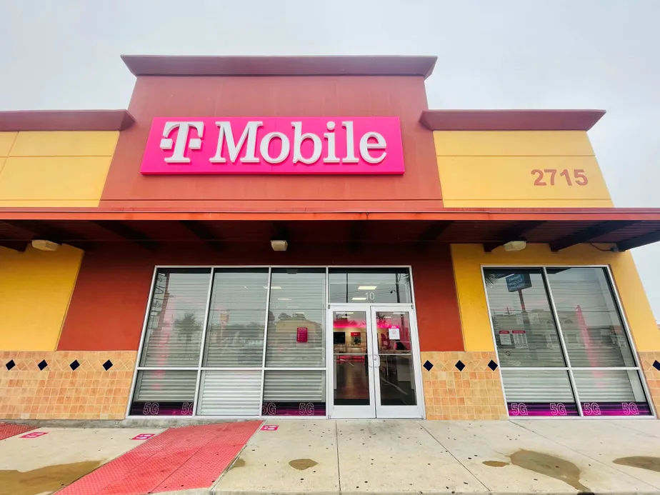 Exterior photo of T-Mobile store at Boca Chica Blvd & Victory St, Brownsville, TX