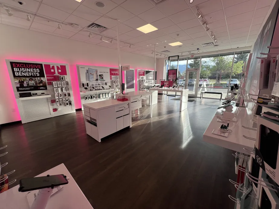  Interior photo of T-Mobile Store at Gallatin Center, Bozeman, MT 