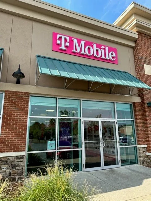  Exterior photo of T-Mobile Store at Barrett Pkwy Creek Plaza, Marietta, GA 