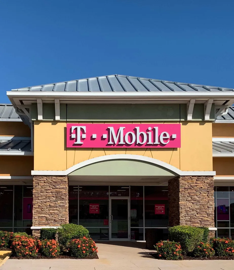 Exterior photo of T-Mobile store at Peachland Blvd & Veterans Blvd 2, Port Charlotte, FL