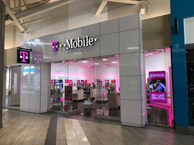  Exterior photo of T-Mobile store at Great Mall In Line, Milpitas, CA 