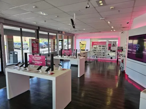  Interior photo of T-Mobile Store at Antioch - Hickory Hollow, Antioch, TN 
