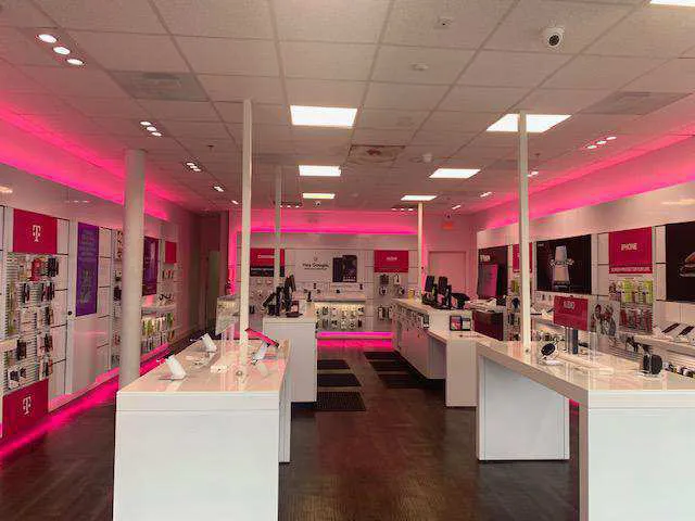 Interior photo of T-Mobile Store at Macdade Boulevard & Fairview Rd, Woodlyn, PA