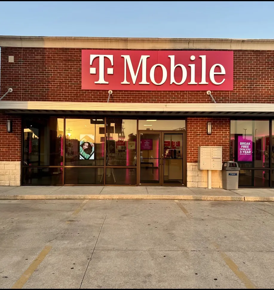 Exterior photo of T-Mobile Store at W Southline St & S Washington, Cleveland, TX