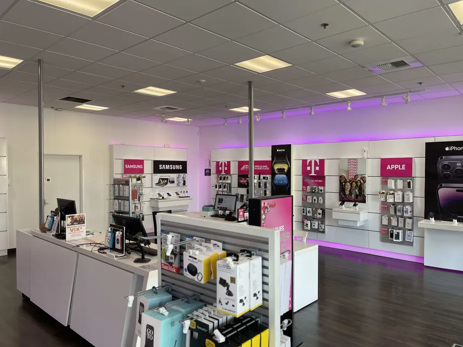 Interior photo of T-Mobile Store at Plaza 580, Livermore, CA