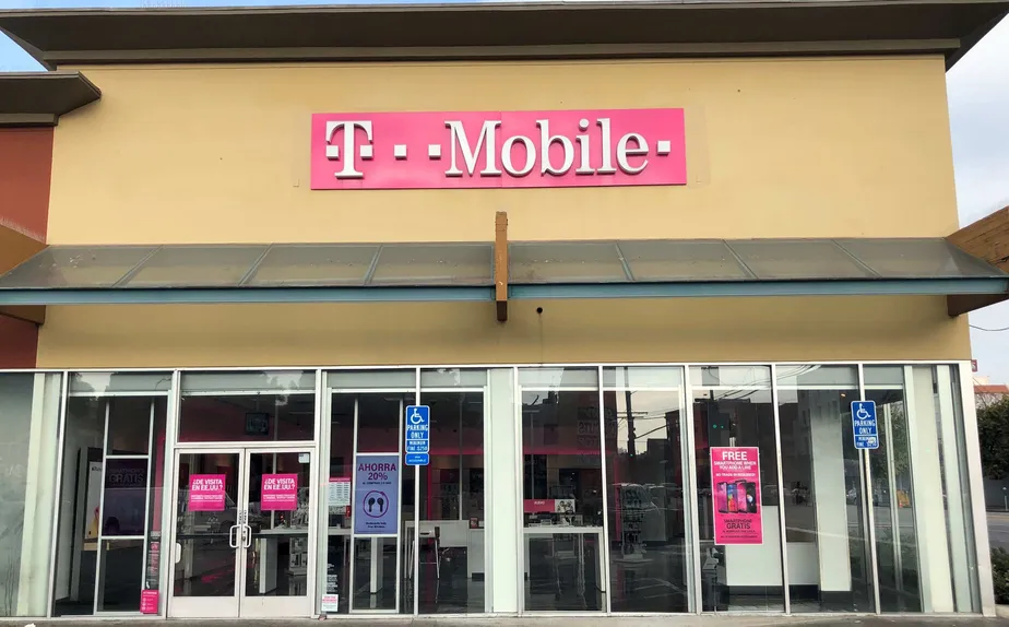 Exterior photo of T-Mobile store at Santa Monica & Western, Los Angeles, CA