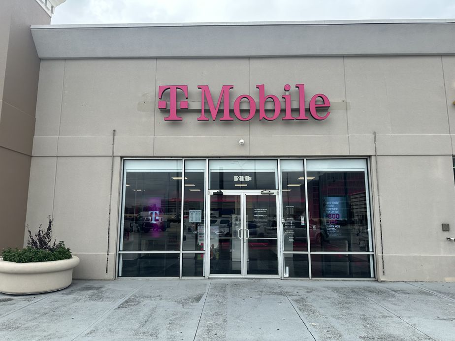 Exterior photo of T-Mobile Store at I-10 & Dairy Ashford, Houston, TX