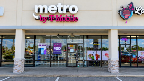 Metro by T-Mobile 2853 S Richey St - 2853 S Richey St 