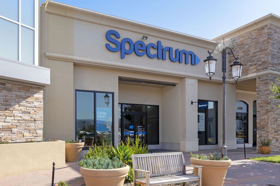 Spectrum - 1555 Simi Town Center Way