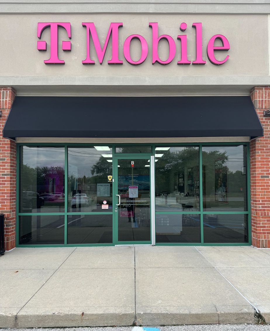 Exterior photo of T-Mobile Store at N Green St & N State Road 267, Brownsburg, IN