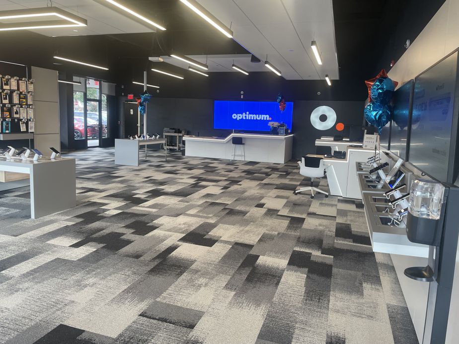 East Hanover 8564 Inside Store.jpg