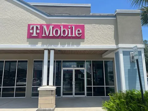  Exterior photo of T-Mobile Store at Jax Beach, Jacksonville, FL 