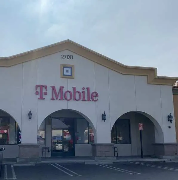 Exterior photo of T-Mobile store at Mcbean Pkwy & Magic Mountain Pkwy, Valencia, CA