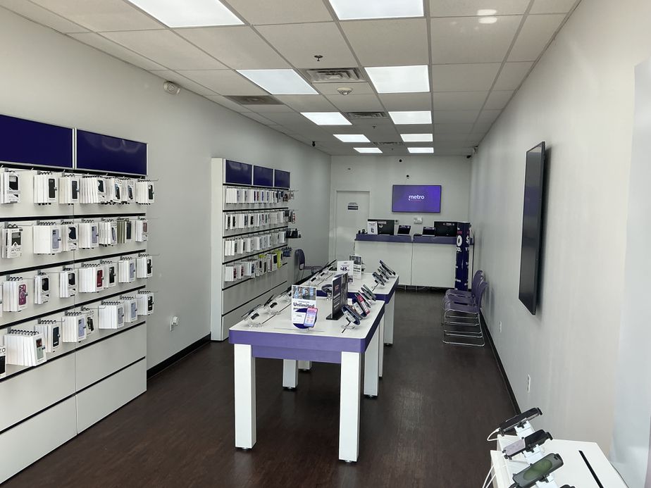 Metro by T-Mobile 1201 Fm 1187 - 1201 Fm 1187 