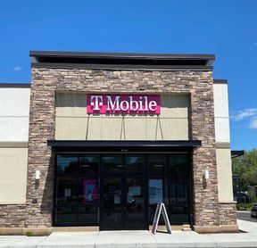 Exterior photo of T-Mobile Store at Erie Blvd E & Kinne Rd, Dewitt, NY