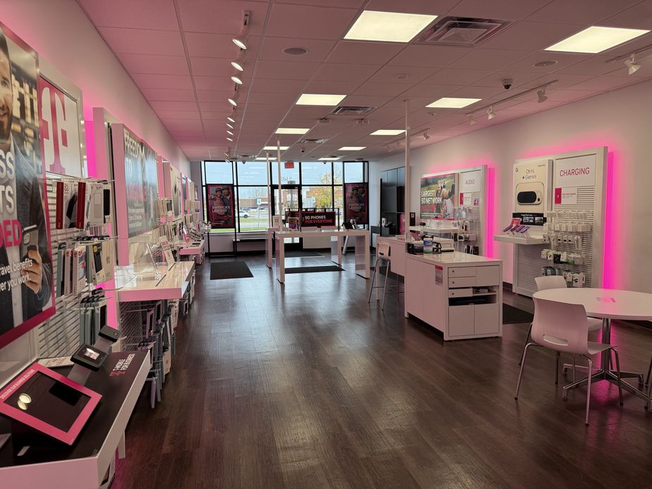 Interior photo of T-Mobile Store at Hill & Torrey, Flint, MI