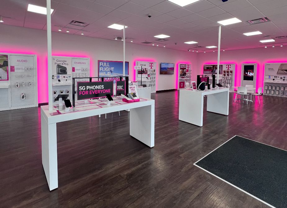 Interior photo of T-Mobile Store at W Main St & 20th St, Artesia, NM