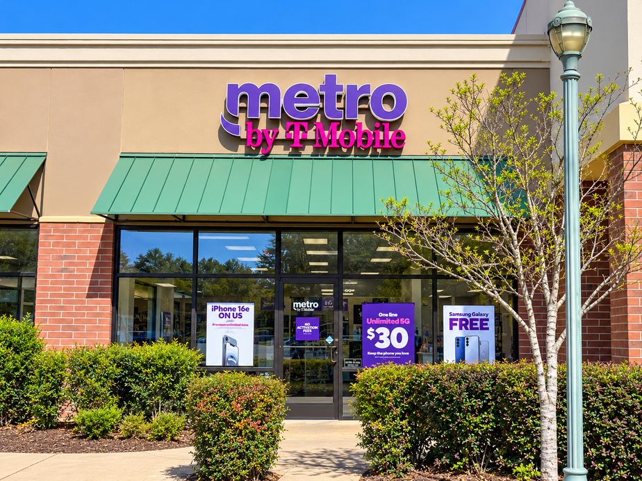 Metro by T-Mobile 3056 Anvil Block Rd - 3056 Anvil Block Rd 