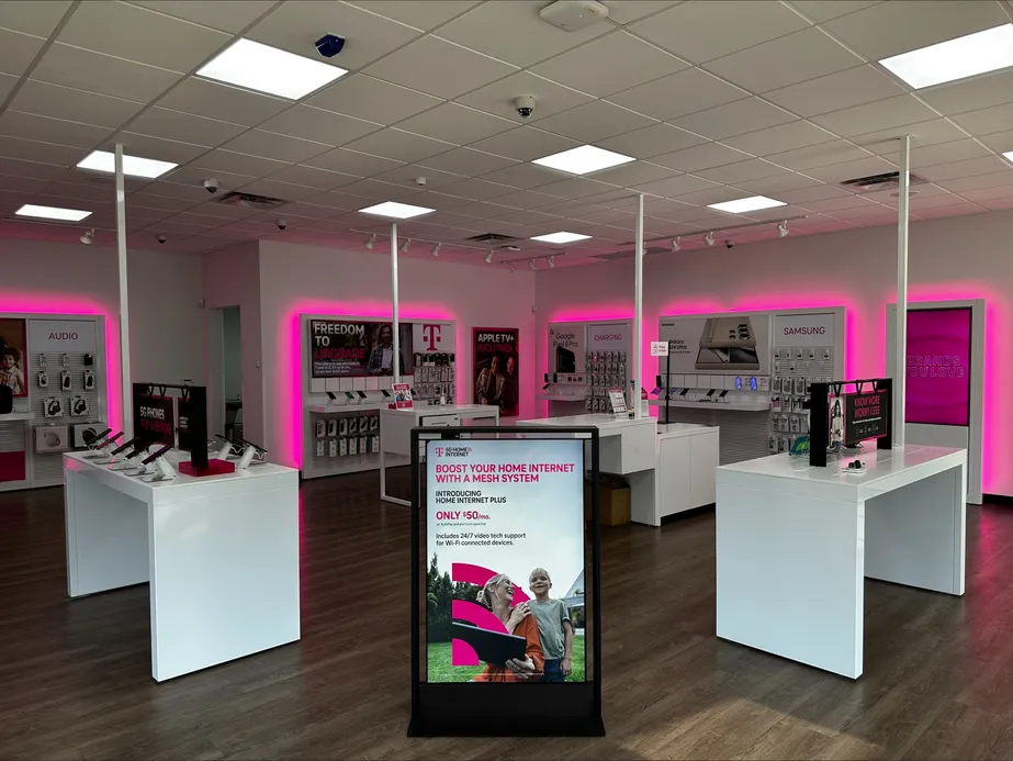  Interior photo of T-Mobile Store at NE 2nd Ave & NE 94th St, Miami Shores, FL 
